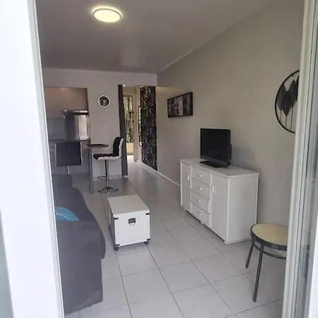 20' A Pieds Palais Wifi * カンヌ