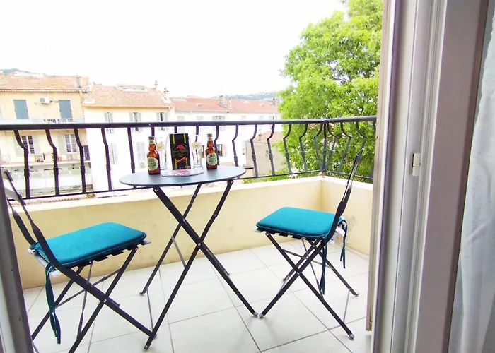 Apartment 20' A Pieds Palais Wifi Cannes